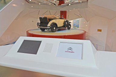 C42: Citroën Showroom, C42: Citroën Showroom